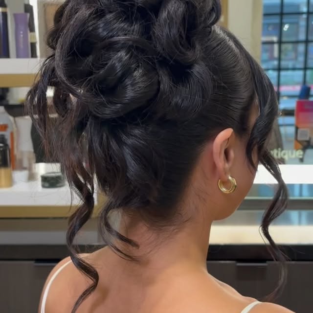 Latest Instagram post 2 by @hairbyteeohh