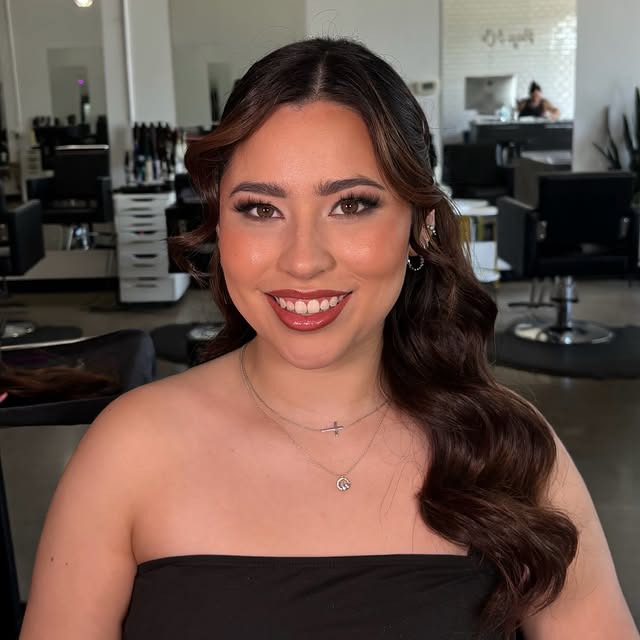 Latest Instagram post 4 by @hairbyteeohh